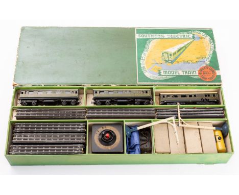 Trix Ltd. for Bassett-Lowke, Southern Electric Model Train set, 5/375, late 1930s, HO/ 00 gauge, 8-wheeled locomotive and Fir
