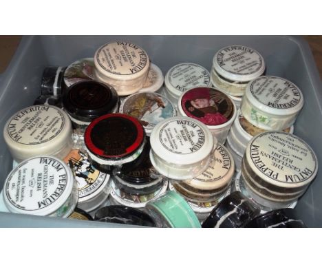 A quantity of 20th century ceramic gentleman's relish lidded boxes, (qty).