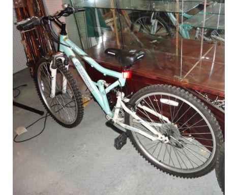 Shockwave xt outlet 750 mountain bike