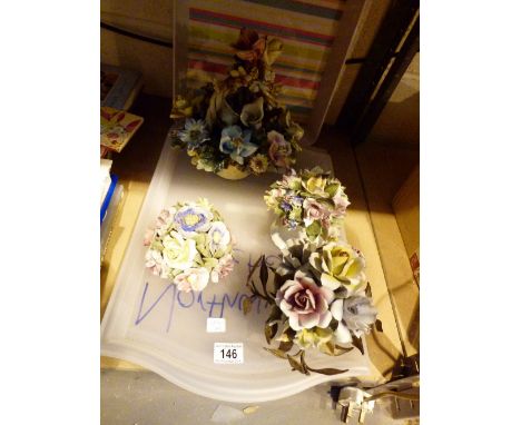 Tray of ceramic floral posies