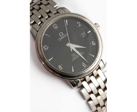 A gentleman's Omega De Ville automatic chronometer wristwatch with stainless steel case and bracelet, the case 36mm diamter, 