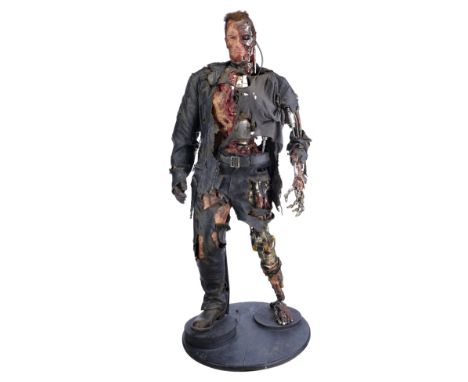 TERMINATOR 3: RISE OF THE MACHINES - Screen-Matched Full-Size Terminator (Arnold Schwarzenegger) T-850 Series Model 101 Puppe