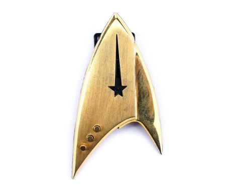 STAR TREK: DISCOVERY - Michael Burnham's Hero Commander-Rank Starfleet Command BadgeMichael Burnham's hero commander-rank Sta