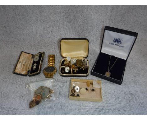 A GENTLEMAN'S CITIZEN CHRONOGRAPH GOLD PLATED WRISTWATCH and a collection of other jewellery and items including an agate and