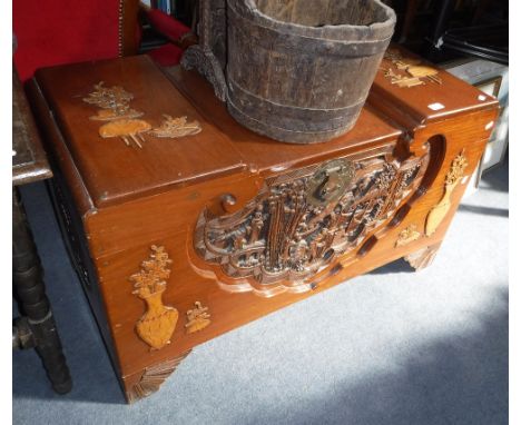AN ORIENTAL CAMPHUR WOOD TRUNK