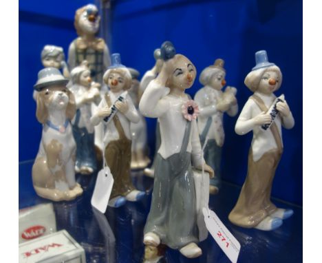 A COLLECTION OF CASCADES CERAMIC CLOWNS and figures
