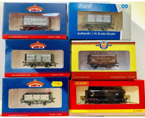 6x OO Gauge Boxed Wagons including 3x Bachmann 1x Dapol 1x Oxford Rail &amp; 1x Hornby