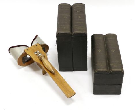 Underwood &amp; Underwood Stereocards 'War' Volumes 1 &amp; 2 numbered 1-100 and including various First World War images inc