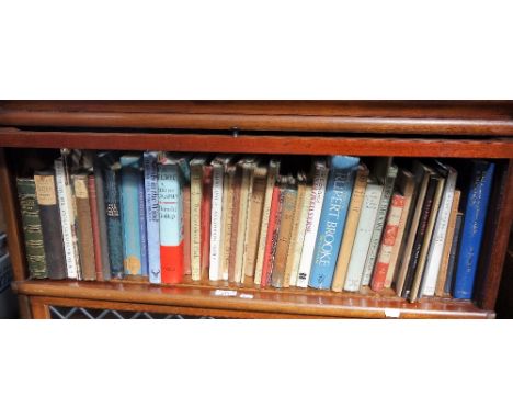 A COLLECTION OF BOOKS OF POETRY, including war poets (one shelf)