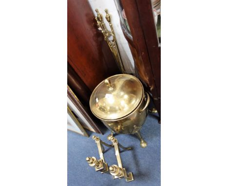 AN EDWARDIAN BRASS COAL BUCKET, fire tools and fire dogs