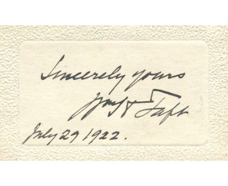 AMERICA: Selection of signed pieces, cards, a few letters and signed photographs of different sizes etc., by various American