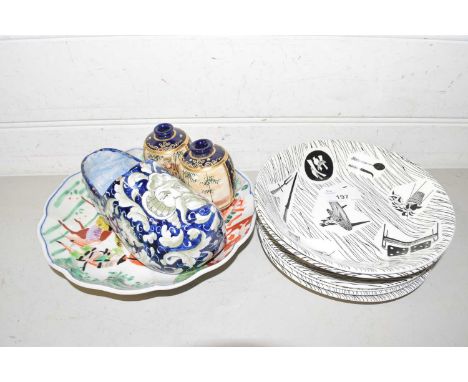 A quantity of Ridgway Pottery home maker plates and bowls, ceramic clog and a pair of small Satsuma vases and a further Orien