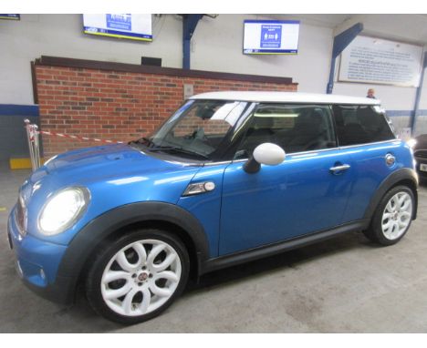 Date of Reg: 07 07 Colour: Blue cc: 1598 MoT: 01.10.2021 Fuel Type: PETROL Type: 3dr Mileage: 51,000 miles Transmission: MANU