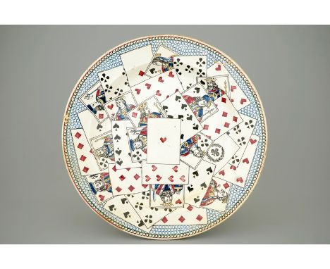 A French faience dish with playing cards, ca. 1800, Ferriere-la-Petite -  Dia.: 22,5 cm - Condition reports and high resoluti