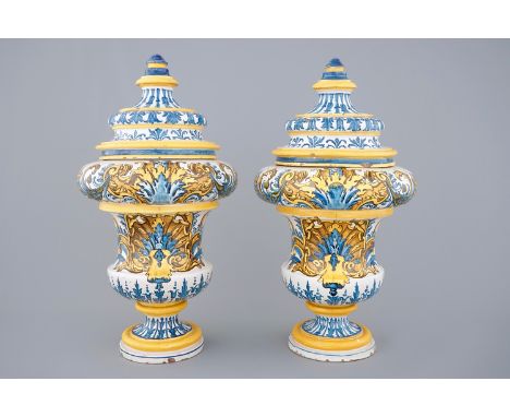 An important pair of Italian maiolica vases, dated 1724 and inscribed, Naples -  H.: 55 cm One inscribed with a text in Latin