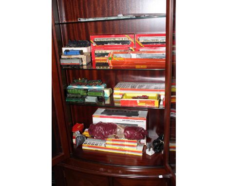 Hornby Flying Scotsman, Lord of the Isles and LMS Goods Engine, Industrial Tank Engine, Non Powered American Diesel Locomotiv