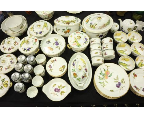 Extensive Royal Worcester Evesham Gold dinner and tea service (65). Generally good condition, some gilt rubbed. Not available