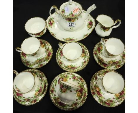 Royal Albert Old Country Roses 1961 backstamped tea service, no cracks, chips or visible restoration (22). Not available for 
