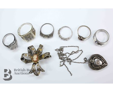 Miscellaneous silver jewellery, including six rings, with silver filigree heart-form locket and filigree brooch, gross weight