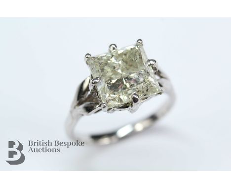 18ct white gold 5.5 ct princess-cut diamond ring, the diamond approx 9 x 9 mm, size M+, approx 5.7 gms.&nbsp;