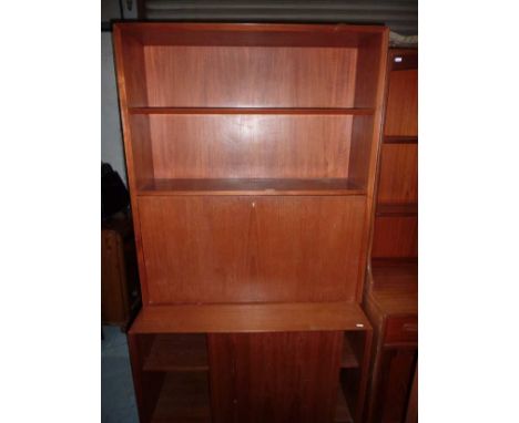 Retro combination cabinet with shelf top and full front above sliding cupboard doors