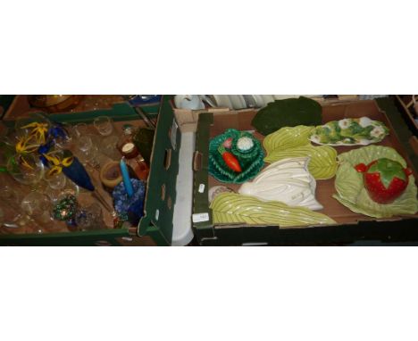 2 boxes of leaf plates inc Carltonware and box of glassware 