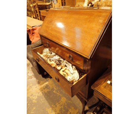 Vintage writing bureau with fitted interior over three drawers L: 70 cm 