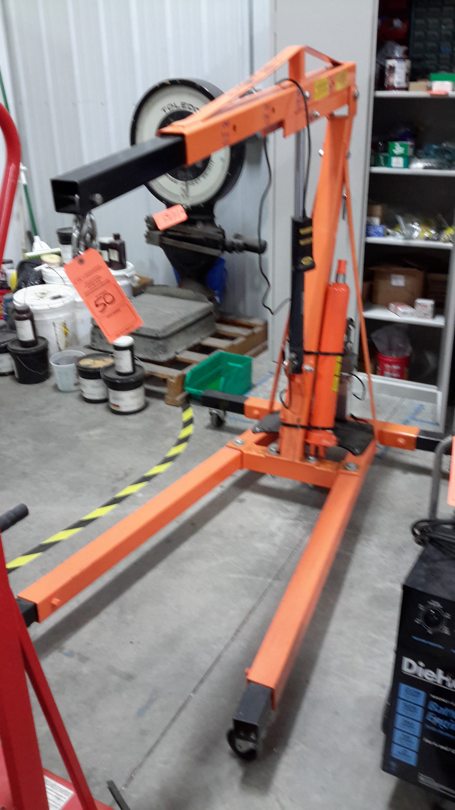 CENTRAL HYDRAULICS 2TON SHOP CRANE
