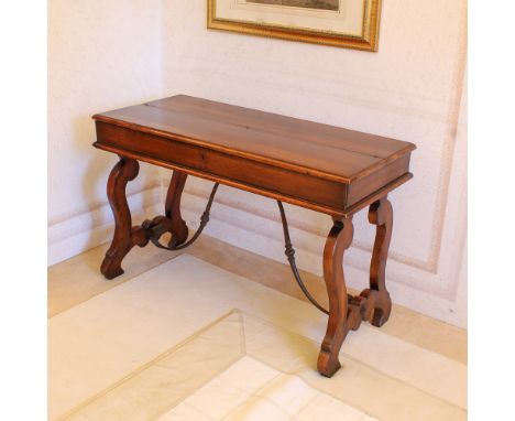 Walnut bureau desk Italy, 20th centuryrectangular opening top, band with inside pulls and various compartments resting on two