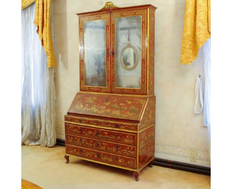Trumeau in lacquered and golden wood Italy, XVIII century.body entirely decorated in red lacquer and gold with chinoiserie mo