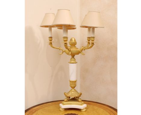 Five light table lamp in bronze and white marble Italy, 20th centurychiseled body with Empire-style motifs, resting on a trip