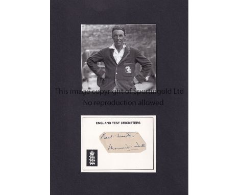 MAURICE TATE CRICKET AUTOGRAPH      A mounted black &amp; white picture and white signed card of the England player.   Genera