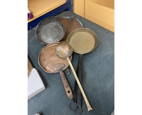 SIX VINTAGE COPPER AND BRASS PANS AND SKILLETS 