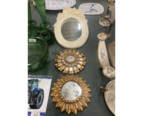 THREE VINTAGE STYLE MIRRORS, TWO SMALL WITH GILT FRAMES DIAMETER 19CM AND AN OVAL WOODEN FRAMED CREAM MIRROR 42CM X 26CM 