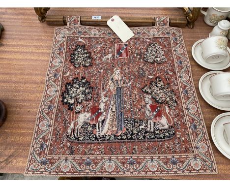 A VINTAGE WALL HANGING TAPESTRY 