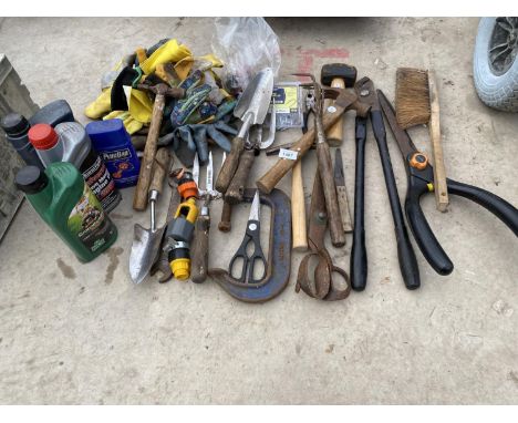 AN ASSORTMENT OF TOOLS TO INCLUDE HAMMERS, TROWELS AND SHEARS ETC 