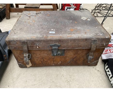 A VINTAGE LEATHER TRAVEL TRUNK 