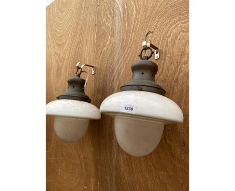 A PAIR OF VINTAGE CEILING LIGHT FITTINGS WITH GLASS SHADES 