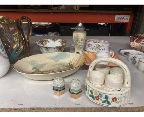 A QUANTITY OF VINTAGE CERAMIC ITEMS TO INCLUDE AN EGG CUP HOLDER WITH EGG CUPS, ROYAL ALBERT 'OLD COUNTRY ROSES' BOWL, 1930'S