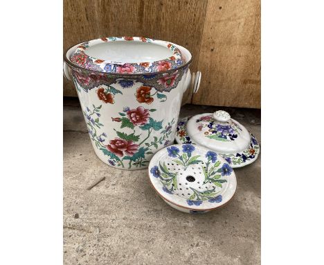 A VINTAGE COPELAND SPODE FLORAL PAINTED CERAMIC SLOP PALE AND UNRELATED SOAP DISH 