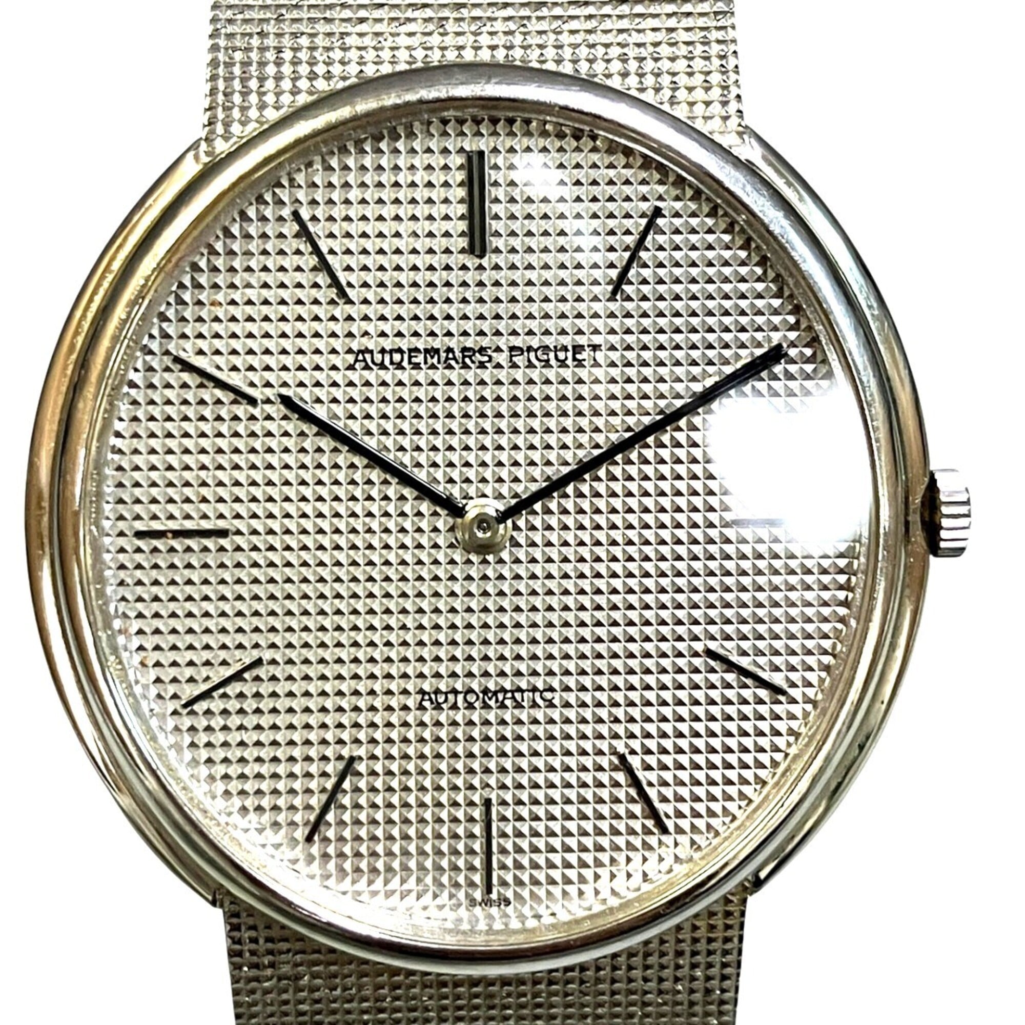 Audemars Piguet round watch, total weight 82.1g, 18K gold case, automatic movement, silver dial.