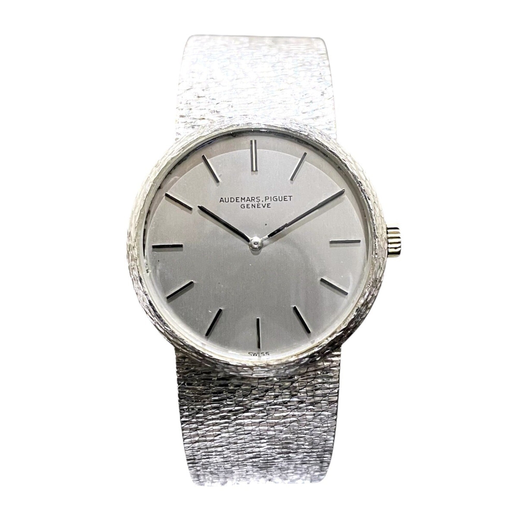 Audemars Piguet Heritage Round Coin Edge Bracelet Watch, Total Weight 48g, 18K Gold, Manual Winding, Silver Dial.