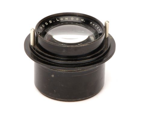 A Ross Xpres f/3.5 136mm Lens, black, serial no. 111422, body, VG, elements, VG, some very light cleaning marks