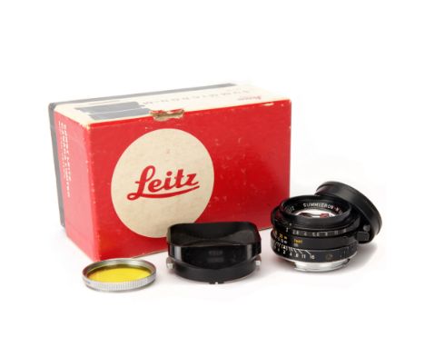 A Leitz Summicron-M f/2 35mm Lens, 1986, black, serial no. 3397026, body, G, elements, VG, some light internal haze, complete