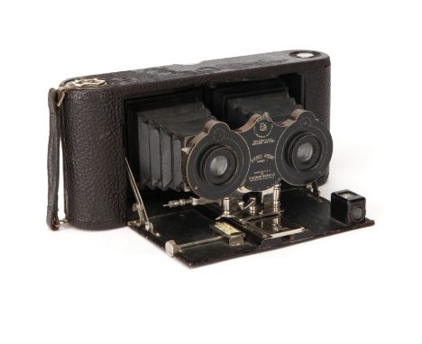 A Kodak Stereo Model I Camera, 1917-1925, with Kodak Anastigmat f/7.7 130mm lenses, serial nos. 52274/51967, body, G, shutter