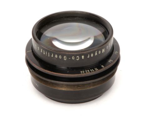 A Hugo Meyer Trioplan f/3 6" Lens, black, serial no. 498947, body, VG, elements, VG, some light internal haze