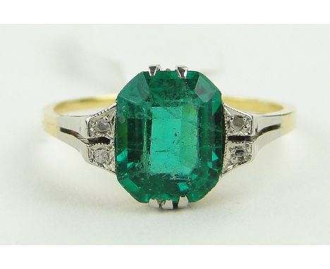 18ct gold green stone and diamond cluster ring, size N.