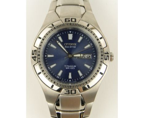 A gent's Citizen Eco-drive titanium wristwatch, GWO.