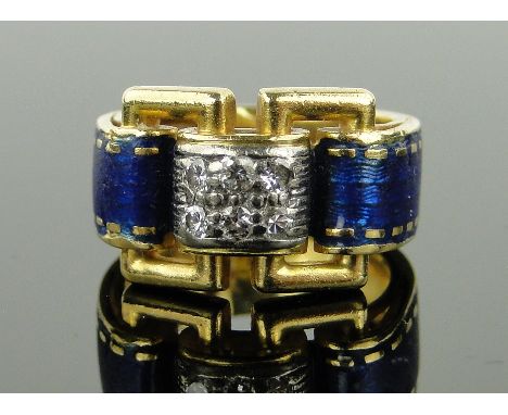 18ct gold diamond and enamel buckle ring,
hallmarks London 1971, setting height 10mm, size G.