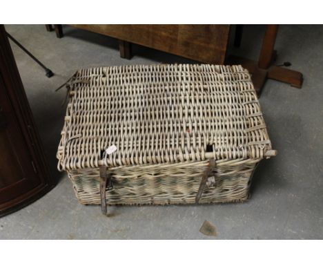 Large woven wicker hamper